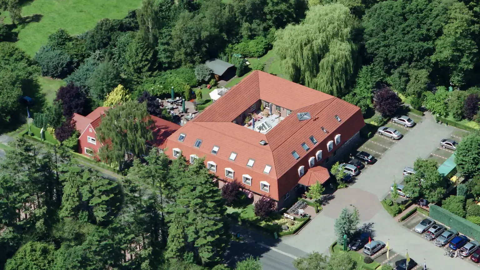 NordWest Hotel Amsterdam in Bad Zwischenahn aus der Luft